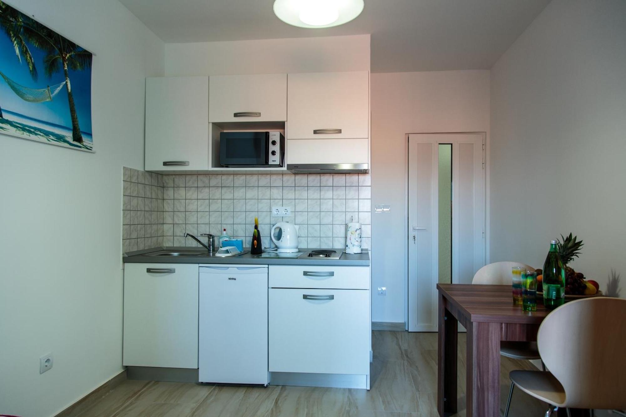 Nemira Sunny Apartments Omiš Δωμάτιο φωτογραφία