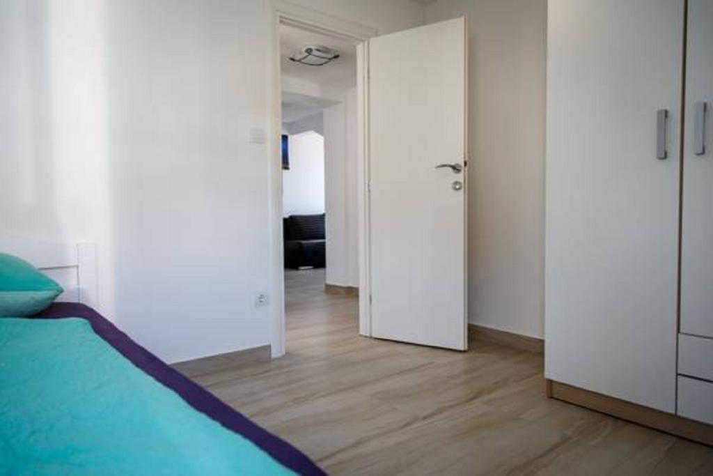 Nemira Sunny Apartments Omiš Δωμάτιο φωτογραφία